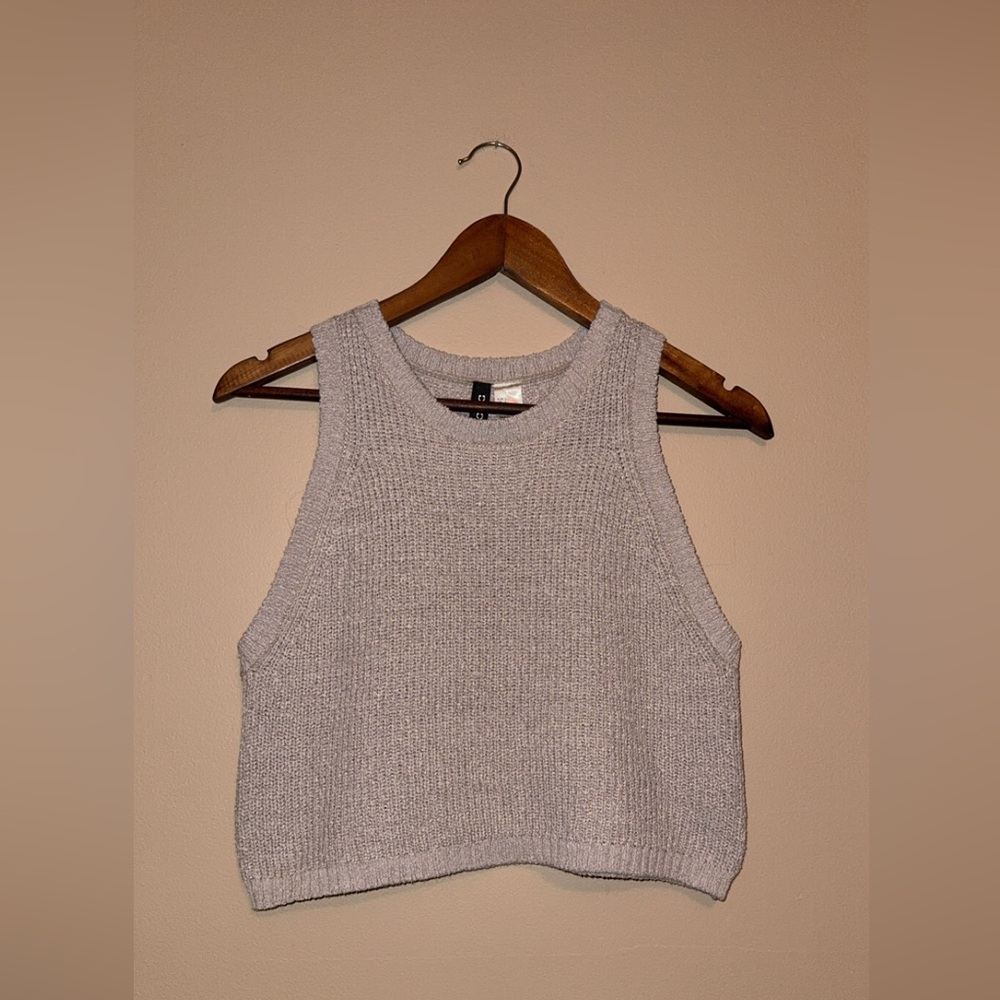H&M Divided Gray Knit Sleeveless Top